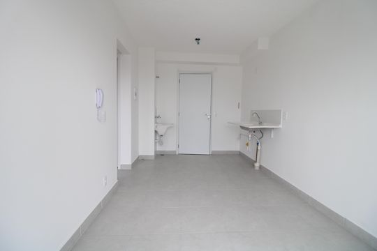 Sala de apartamento para alugar com 2 quartos, 43m² em Socorro, São Paulo