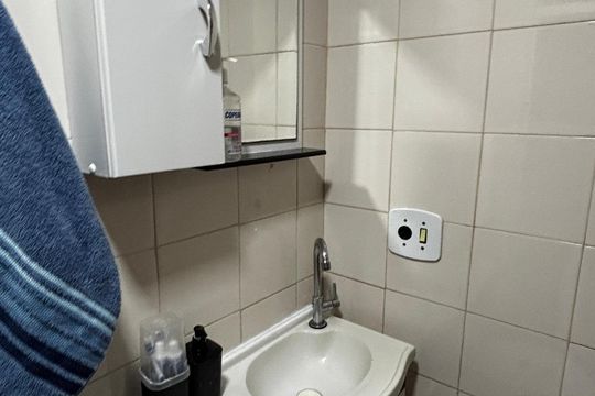 Banheiro de apartamento à venda com 2 quartos, 46m² em Vila Aquilino, Santo André