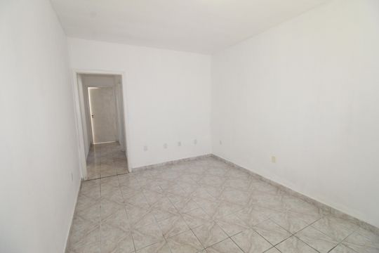 Sala de casa para alugar com 3 quartos, 380m² em Jardim Satélite, São José dos Campos