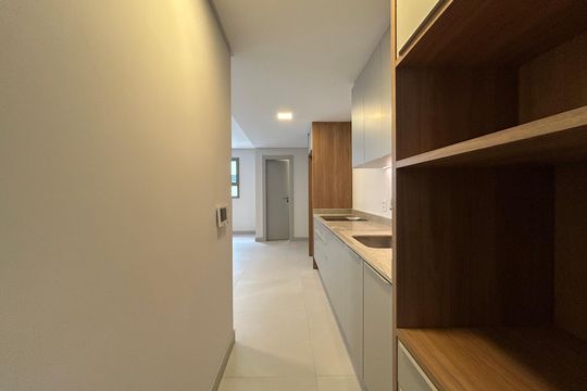 Cozinha  de apartamento para alugar com 3 quartos, 126m² em Centro, Florianópolis
