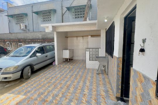 Quintal de casa para alugar com 3 quartos, 90m² em Jardim Valeria, Guarulhos