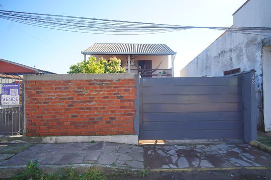 Fachada de casa à venda com 3 quartos, 210m² em Santos Dumont, São Leopoldo