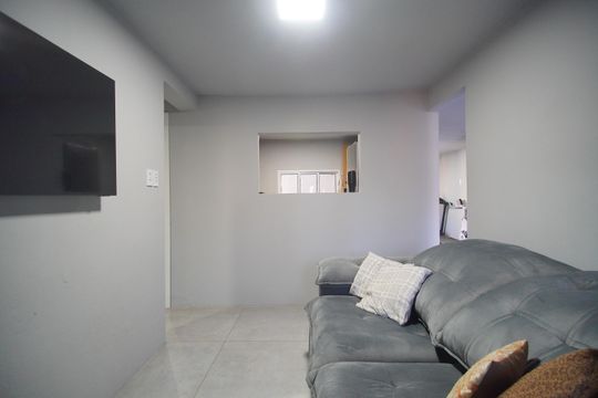 Sala de casa à venda com 3 quartos, 210m² em Santos Dumont, São Leopoldo
