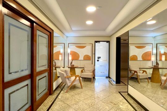 Hall de entrada de apartamento para alugar com 1 quarto, 45m² em Paraíso, São Paulo