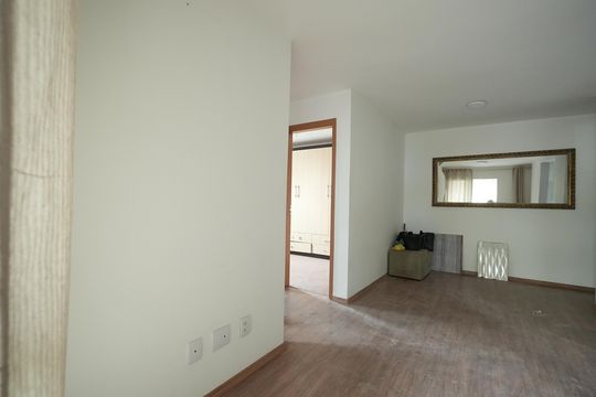 Sala de apartamento para alugar com 1 quarto, 42m² em Utinga, Santo André