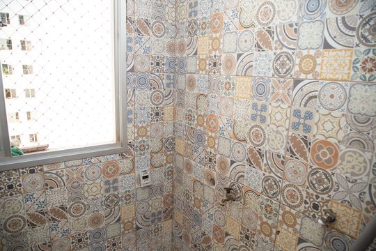 Banheiro social de apartamento à venda com 3 quartos, 76m² em Setor Bueno, Goiânia