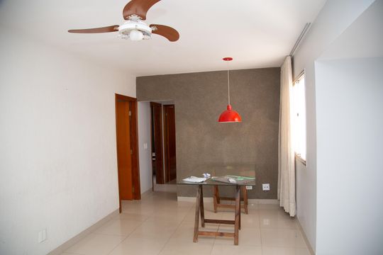 Apartamento à venda com 3 quartos, 76m² em Setor Bueno, Goiânia