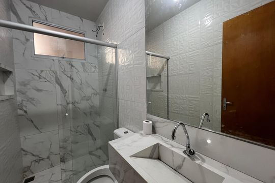 Banheiro Social de casa para alugar com 2 quartos, 48m² em Bom Sossego, Ribeirão das Neves