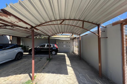 Garagem de casa para alugar com 2 quartos, 48m² em Bom Sossego, Ribeirão das Neves