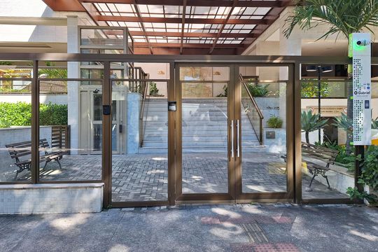 Fachada de apartamento para alugar com 3 quartos, 120m² em Charitas, Niterói