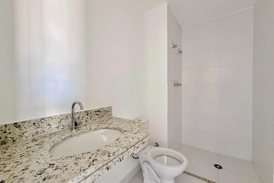 Banheiro  de apartamento à venda com 1 quarto, 34m² em Brooklin, São Paulo