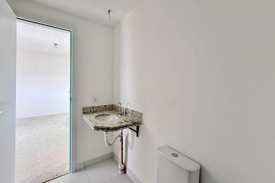 Banheiro de apartamento à venda com 1 quarto, 42m² em Brooklin, São Paulo