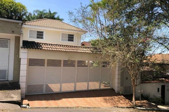 Casa à venda com 4 quartos, 500m² em Parque Colonial, São Paulo
