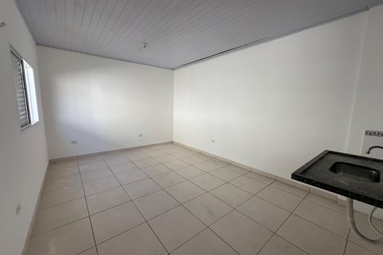 Kitnet de casa para alugar com 1 quarto, 25m² em Parque Sao Vicente, São Vicente