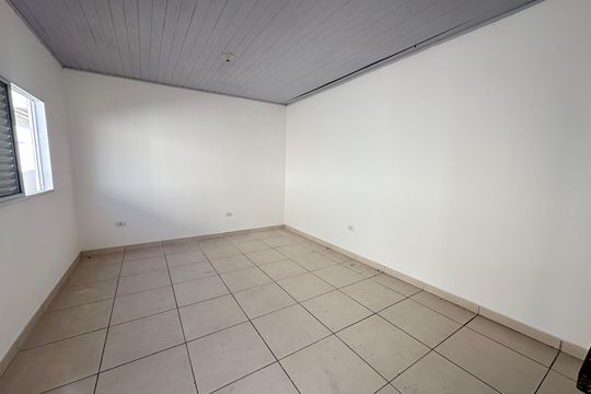 Kitnet de casa para alugar com 1 quarto, 25m² em Parque Sao Vicente, São Vicente