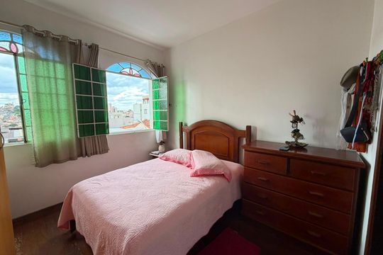 Suíte de apartamento para alugar com 3 quartos, 89m² em Sagrada Família, Belo Horizonte