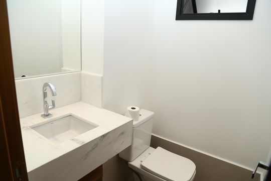 Banheiro 1 de apartamento para alugar com 2 quartos, 88m² em Setor Marista, Goiânia