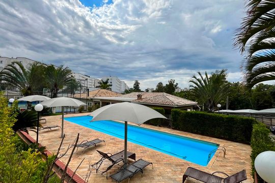 Área comum - Piscina de apartamento à venda com 3 quartos, 60m² em Jardim Nova Europa, Campinas