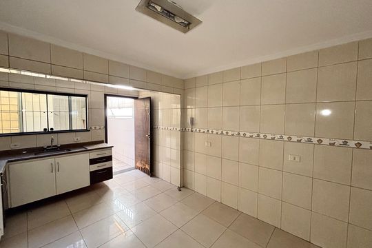 Cozinha de casa à venda com 2 quartos, 130m² em Vila Nhocuné, São Paulo