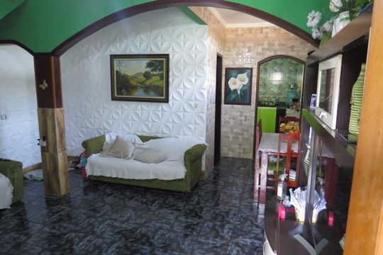 Sala de casa para alugar com 4 quartos, 220m² em Boaçu, São Gonçalo