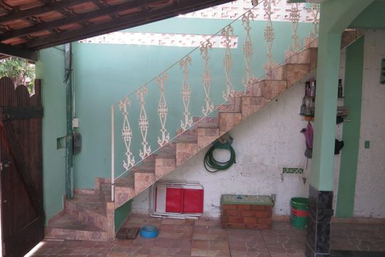 Garagem de casa para alugar com 4 quartos, 220m² em Boaçu, São Gonçalo