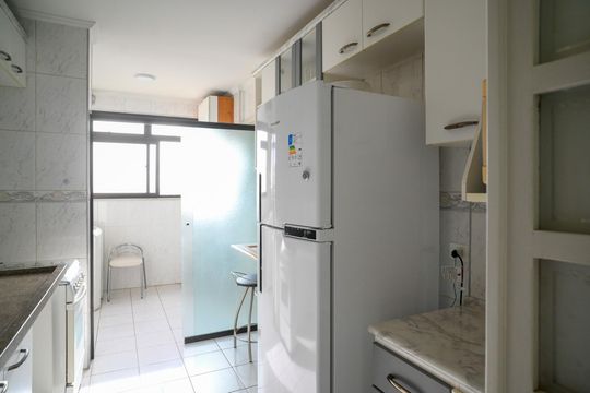 Cozinha de apartamento à venda com 3 quartos, 91m² em Vila Vermelha, São Paulo