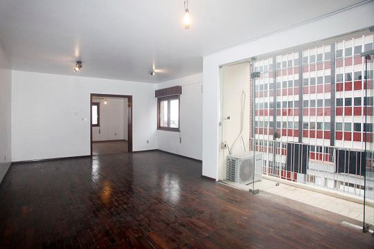 Apartamento à venda com 4 quartos, 190m² em Moinhos de Vento, Porto Alegre