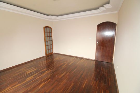 Suíte de casa para alugar com 3 quartos, 228m² em Vila Tesouro, São José dos Campos