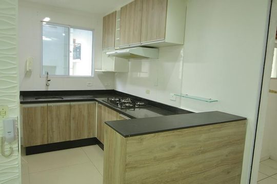 Cozinha  de apartamento à venda com 2 quartos, 48m² em Nova Petrópolis, São Bernardo do Campo