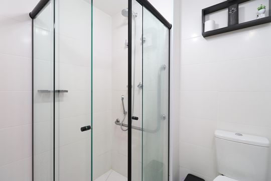 Banheiro  de apartamento à venda com 1 quarto, 21m² em Pompeia, São Paulo