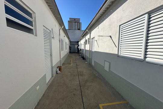 Área comum de casa para alugar com 1 quarto, 25m² em Parque Sao Vicente, São Vicente