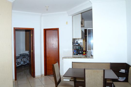 Sala de apartamento para alugar com 2 quartos, 78m² em Goiânia, Belo Horizonte
