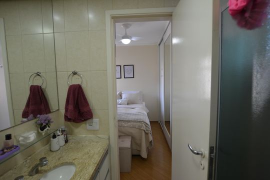 SUÍTE de apartamento à venda com 3 quartos, 77m² em Jardim Ester, São Paulo