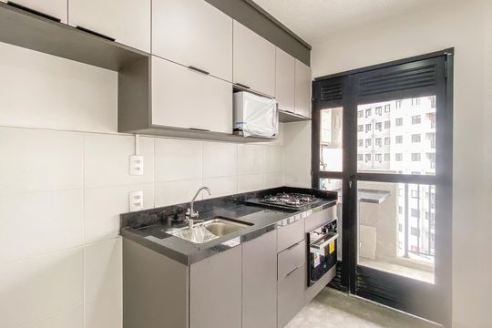 Cozinha de apartamento para alugar com 2 quartos, 42m² em Vila Campanela, São Paulo
