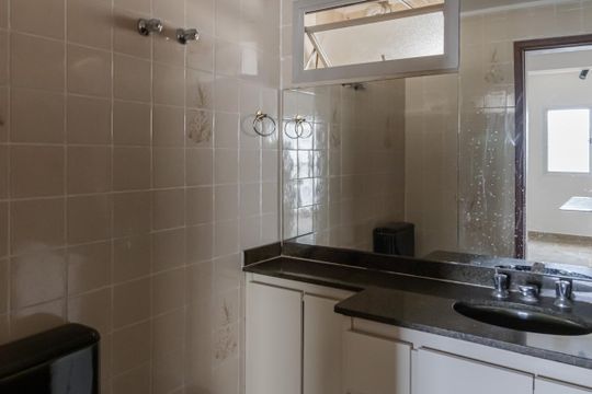 Lavabo de apartamento à venda com 2 quartos, 95m² em Indianópolis, São Paulo