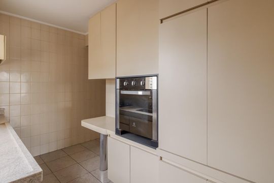 Cozinha de apartamento à venda com 2 quartos, 95m² em Indianópolis, São Paulo