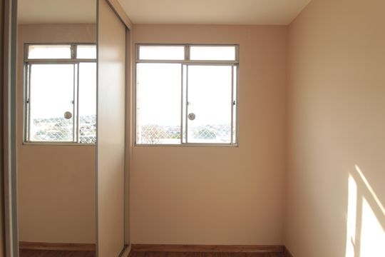 Quarto 2 de apartamento à venda com 2 quartos, 48m² em Jardim Guanabara, Belo Horizonte