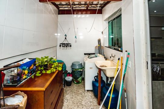 Apartamento à venda com 3 quartos, 179m² em Planalto, Belo Horizonte