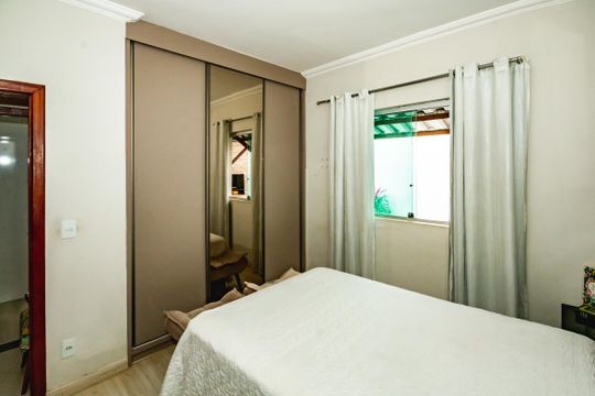 Apartamento à venda com 3 quartos, 179m² em Planalto, Belo Horizonte