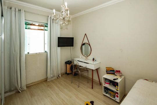 Apartamento à venda com 3 quartos, 179m² em Planalto, Belo Horizonte