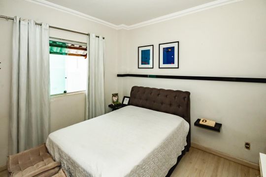 Apartamento à venda com 3 quartos, 179m² em Planalto, Belo Horizonte