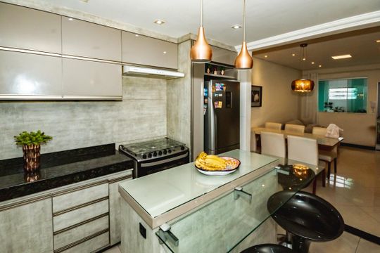 Apartamento à venda com 3 quartos, 179m² em Planalto, Belo Horizonte