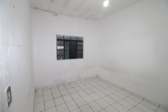 Edícula Quarto de casa para alugar com 2 quartos, 150m² em Cidade Morumbi, São José dos Campos