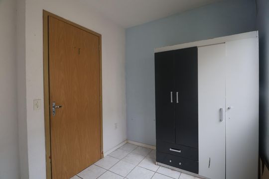 Quarto 1 de apartamento à venda com 2 quartos, 45m² em Niterói, Canoas