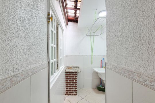 Área de Serviço de casa de condomínio para alugar com 2 quartos, 90m² em Nova Petrópolis, São Bernardo do Campo