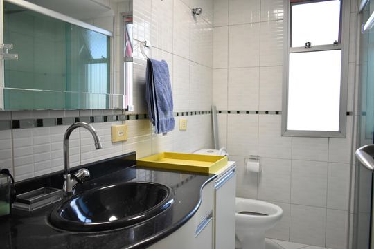 Banheiro de apartamento à venda com 3 quartos, 160m² em Vila da Saúde, São Paulo