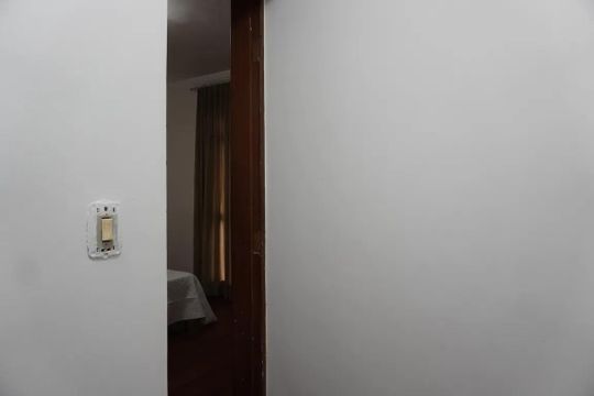 Quarto de serviço de casa para alugar com 5 quartos, 400m² em Mangabeiras, Belo Horizonte