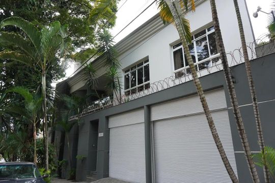 Fachada de casa para alugar com 5 quartos, 400m² em Mangabeiras, Belo Horizonte