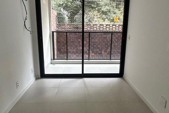 Quarto de apartamento para alugar com 1 quarto, 50m² em Laranjeiras, Rio de Janeiro