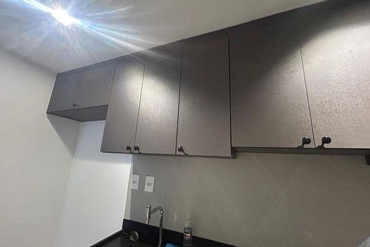 Cozinha de apartamento para alugar com 1 quarto, 50m² em Laranjeiras, Rio de Janeiro